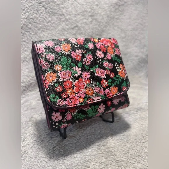 Coach Sierra Posey Cluster Floral Trifold Snap Wallet - Picture 2 of 14
